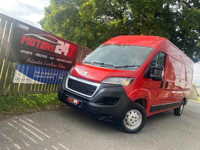 Peugeot Boxer 2.0 BlueHDi H2 Professional Van 130ps Panel Van Diesel Red